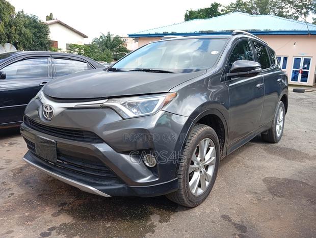 Toyota RAV4 2015 Gray