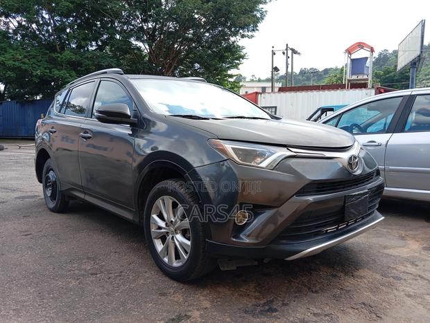 Toyota RAV4 2015 Gray