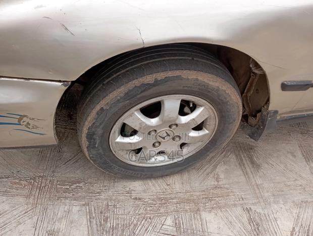 Honda Accord 1996 Gold