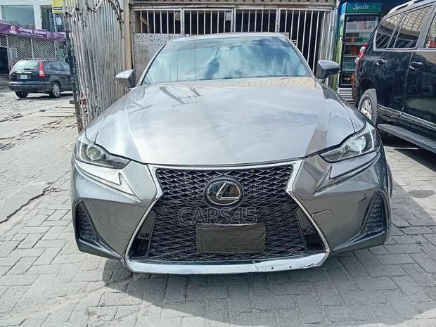 Lexus IS 2020 Gray