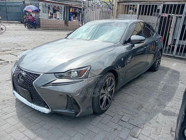 Lexus IS 2020 Gray