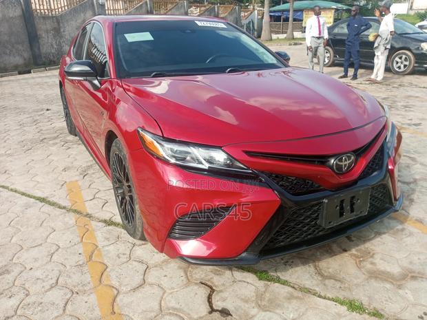 Toyota Camry 2020 Red
