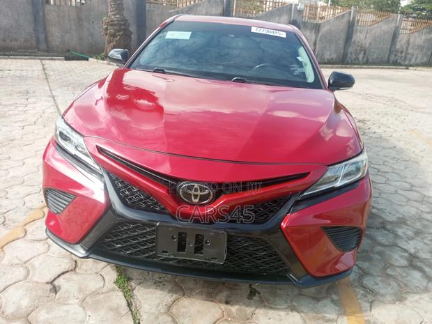 Toyota Camry 2020 Red