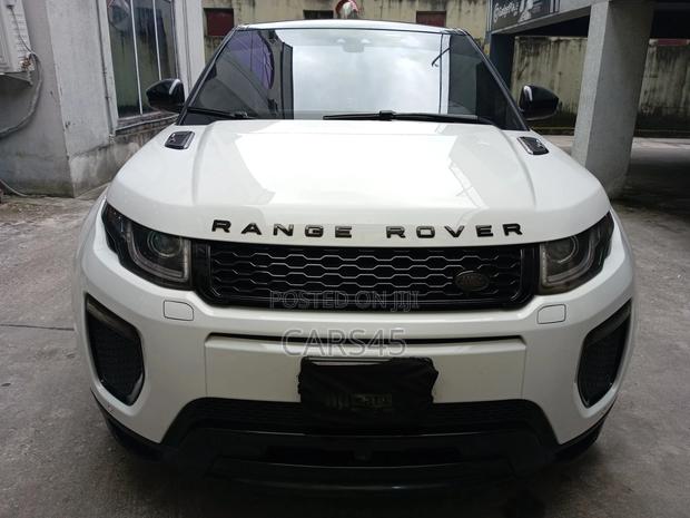Land Rover Range Rover Evoque HSE 4x4 5-Door 2017 White