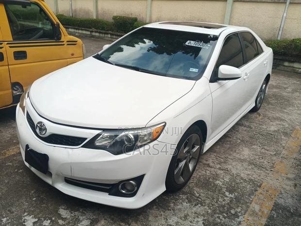 Toyota Camry 2012 White