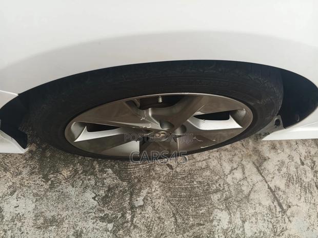Toyota Camry 2012 White