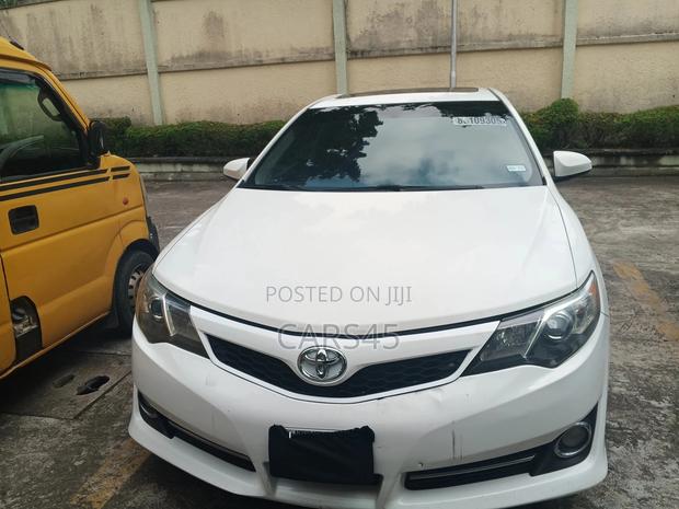 Toyota Camry 2012 White