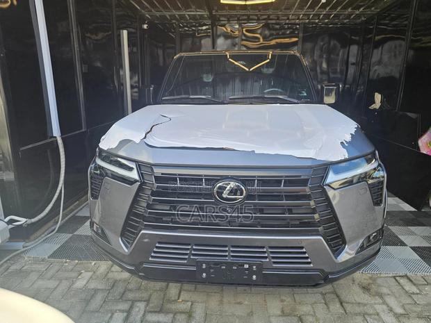 Lexus GX 2025 Gray