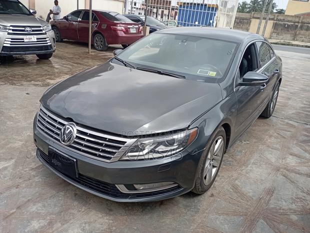 Volkswagen Passat 2014 Black