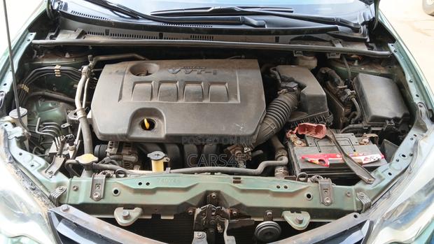 Toyota Corolla 2015 Green