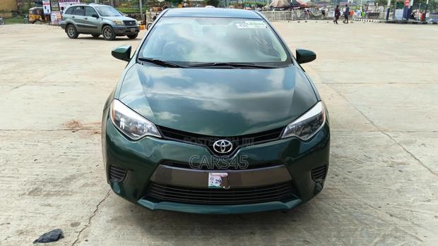 Toyota Corolla 2015 Green