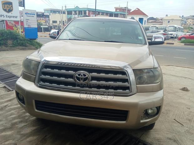 Toyota Sequoia 2008 Beige