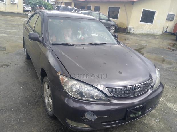 Toyota Camry 2005 Brown