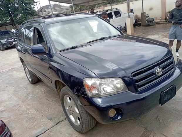 Toyota Highlander 2005 Blue