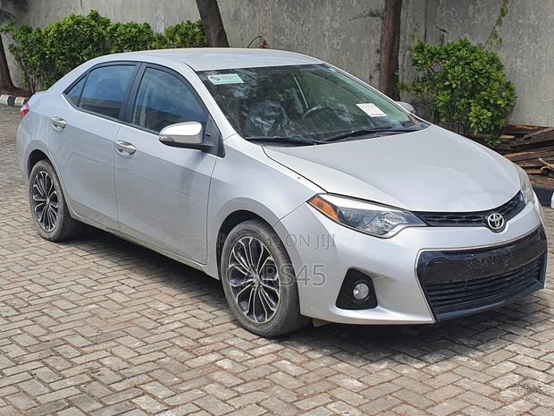 Toyota Corolla 2014 Silver