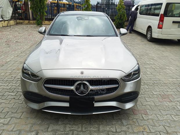 Mercedes-Benz C300 2023 Gray