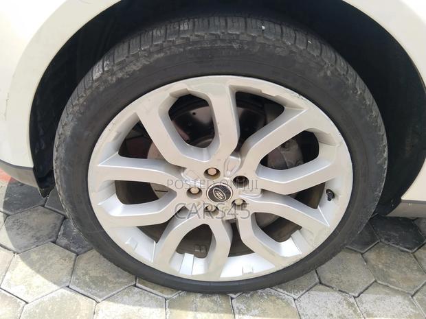 Land Rover Range Rover 2013 White