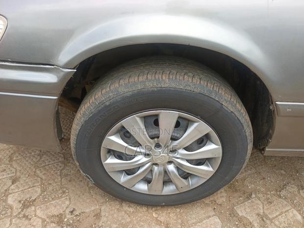 Toyota Camry 2001 Gray