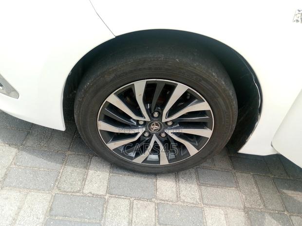 Toyota Corolla 2020 White