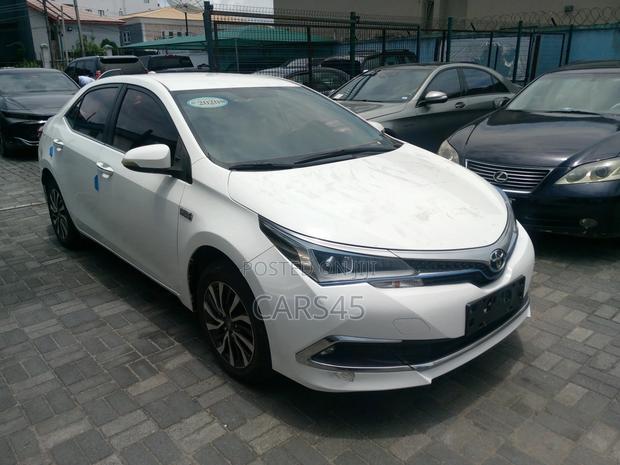 Toyota Corolla 2020 White