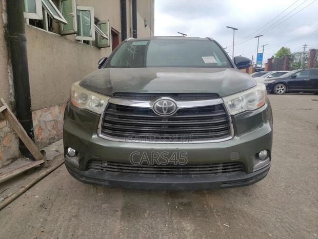 Toyota Highlander 2014 Green