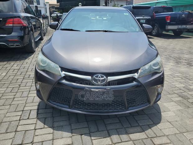 Toyota Camry 2015 Gray