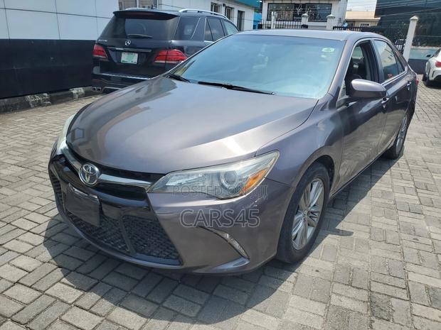 Toyota Camry 2015 Gray
