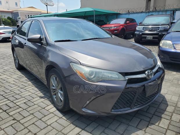 Toyota Camry 2015 Gray