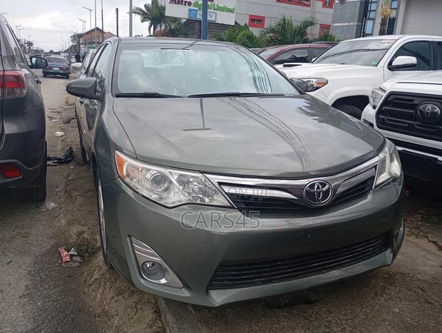 Toyota Camry 2013 Gray