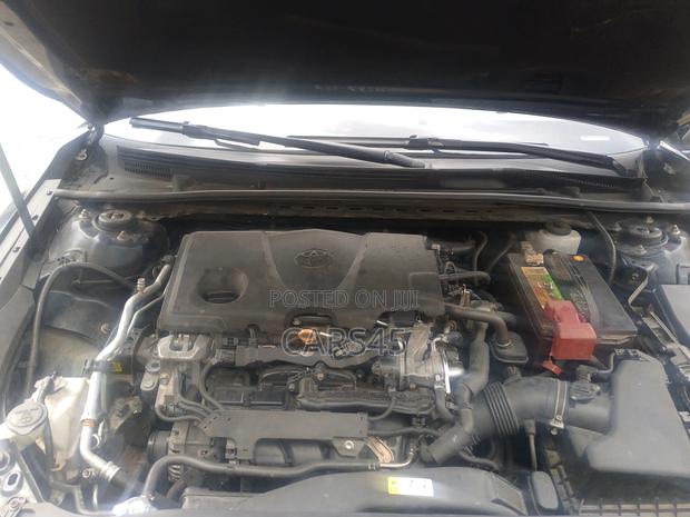 Toyota Camry 2019 Blue