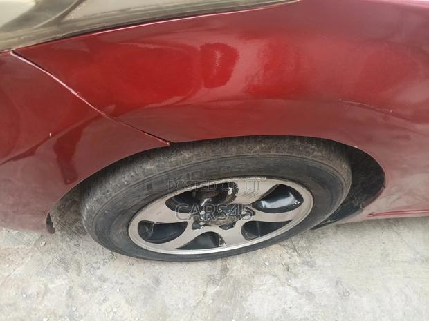 Hyundai Elantra 2016 Red