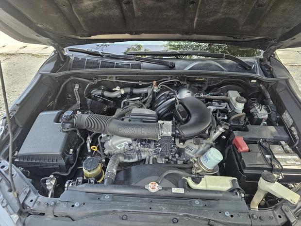 Toyota Hilux 2022 Black