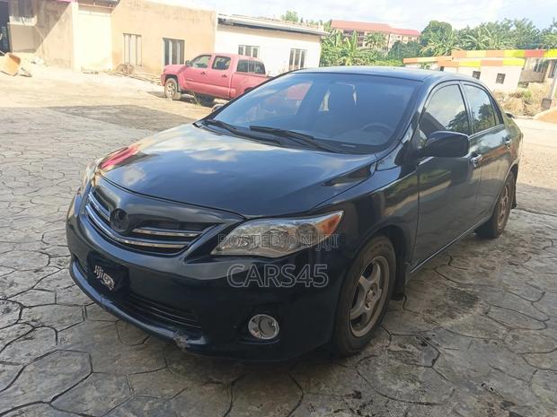 Toyota Corolla 2009 Black