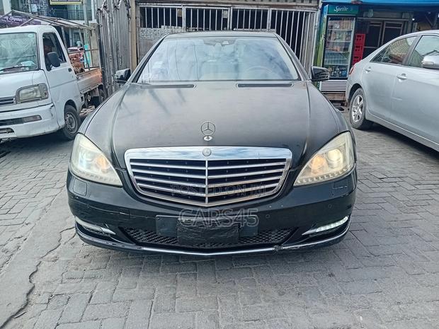 Mercedes-Benz S-Class 2011 Black