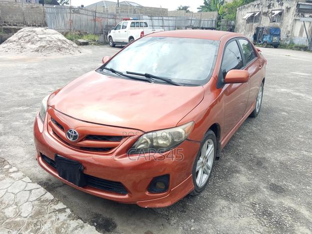 Toyota Corolla S Special Edition 4dr Sedan (1.8L 4cyl 4A) 2013 Orange