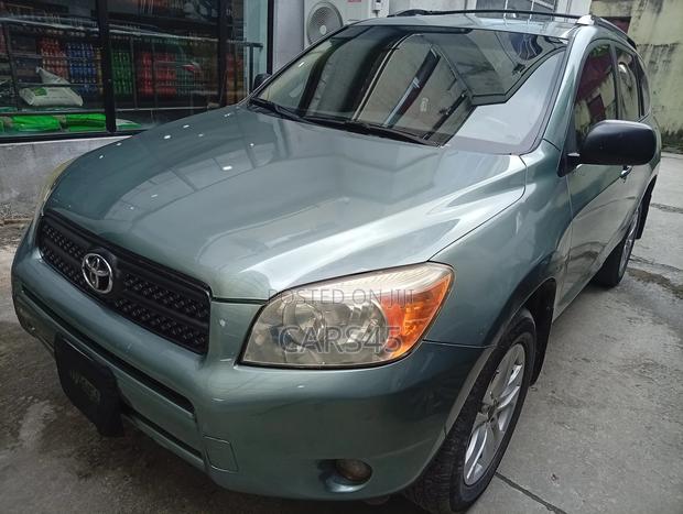Toyota RAV4 2006 Green