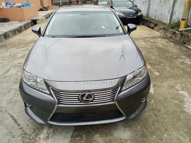 Lexus ES 2014 Gray