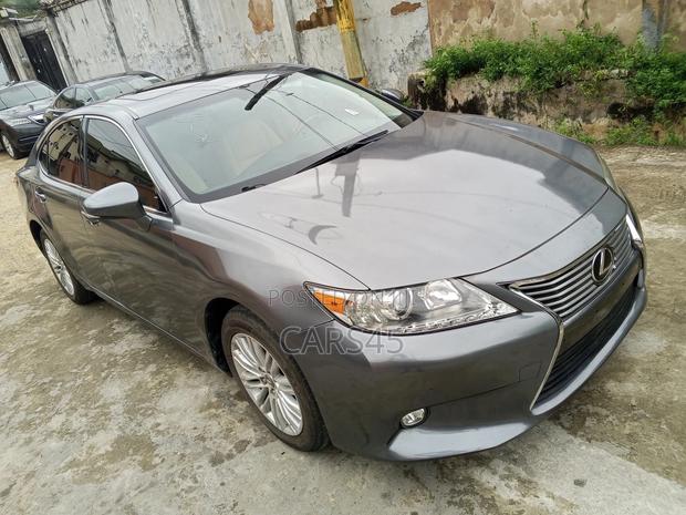 Lexus ES 2014 Gray