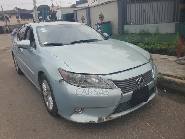 Lexus ES 350 FWD 2013 Blue