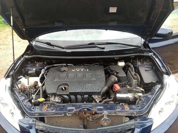 Toyota Matrix 2010 Blue