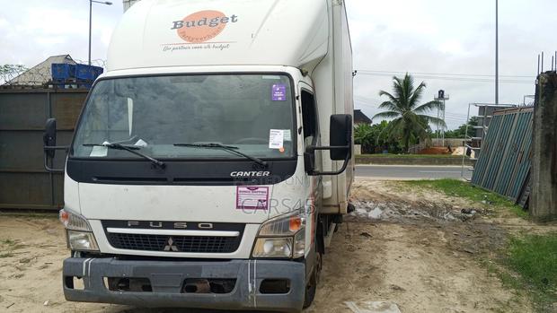 Mitsubishi Canter 2010 White