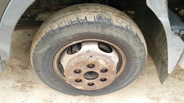 Mitsubishi Canter 2010 White