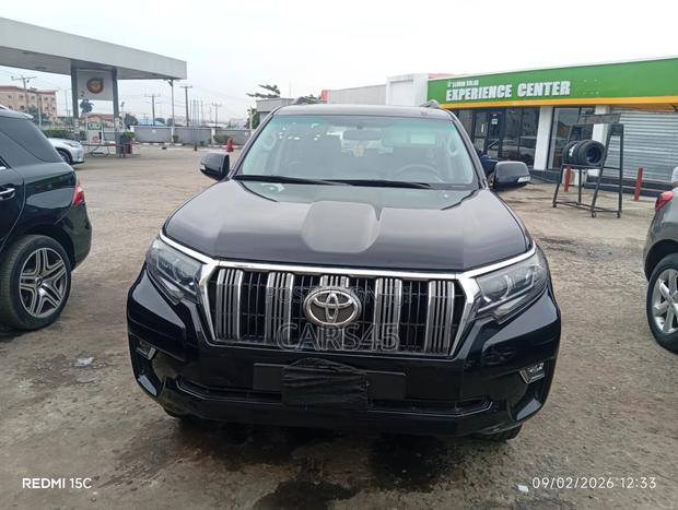 Toyota Land Cruiser Prado 2018 Black