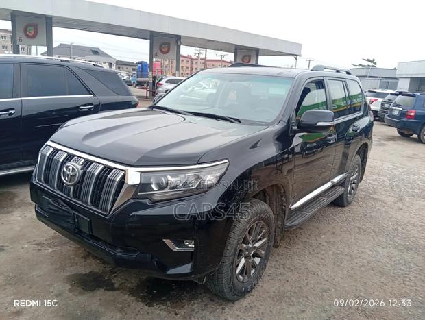 Toyota Land Cruiser Prado 2018 Black