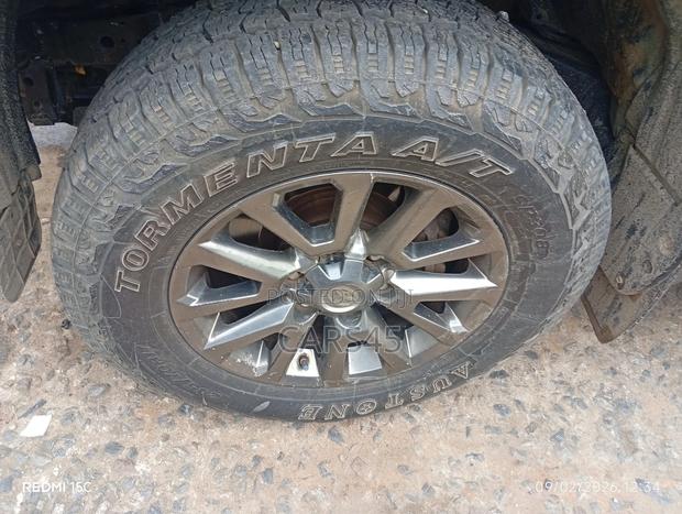 Toyota Land Cruiser Prado 2018 Black