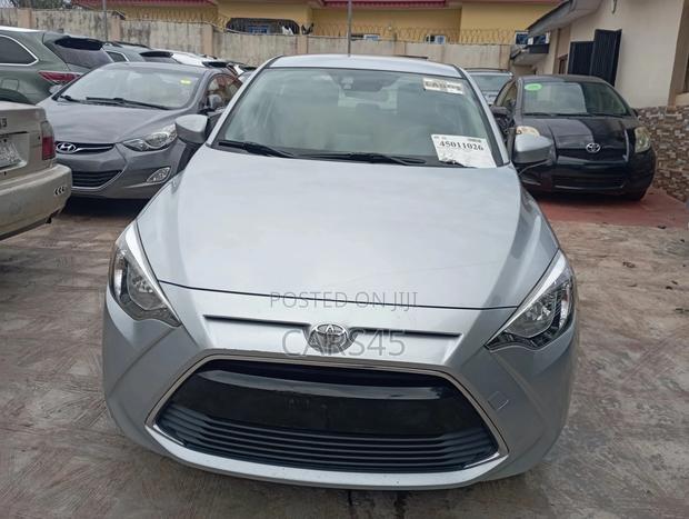 Toyota Yaris iA 2018 Silver