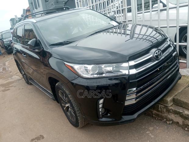 Toyota Highlander XLE V6 4x4 (3.5L 6cyl 6A) 2016 Black