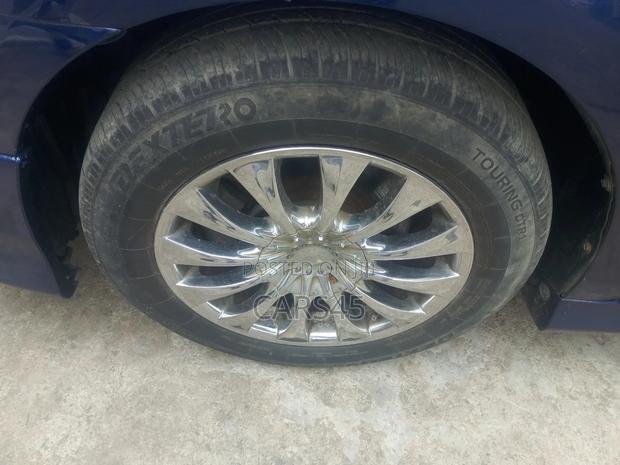 Toyota Camry 2011 Blue
