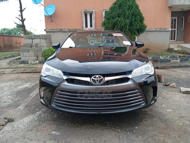 Toyota Camry LE 4dr Sedan (2.5L 4cyl 6A) 2016 Black