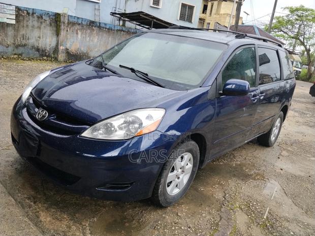Toyota Sienna LE 2008 Blue